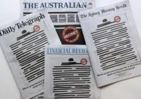 Australské deníky na protest začernily titulky