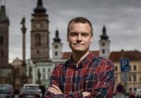 Regionální žurnalistika se nedá dělat pro peníze, říká šéfredaktor hradeckých Salonek Tomáš Kulhánek